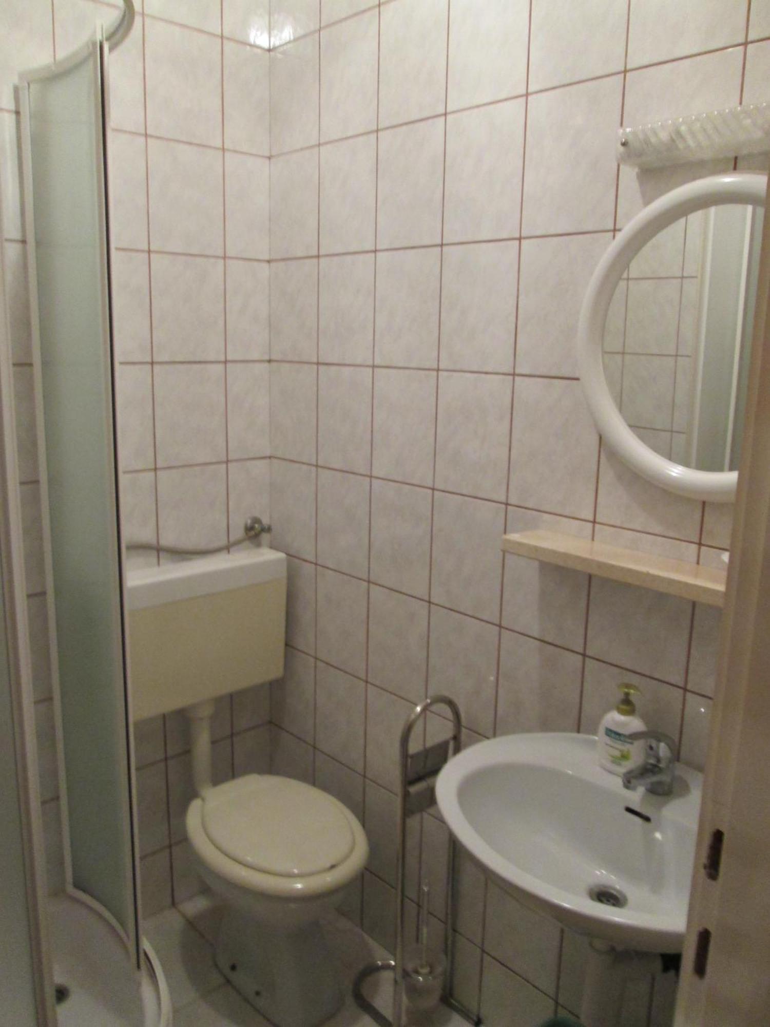 Apartments Lima Lazaneo Jelsa  Ngoại thất bức ảnh