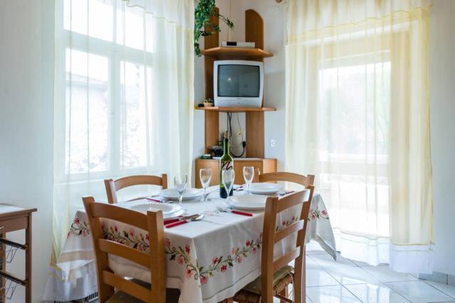 Apartments Lima Lazaneo Jelsa  Ngoại thất bức ảnh