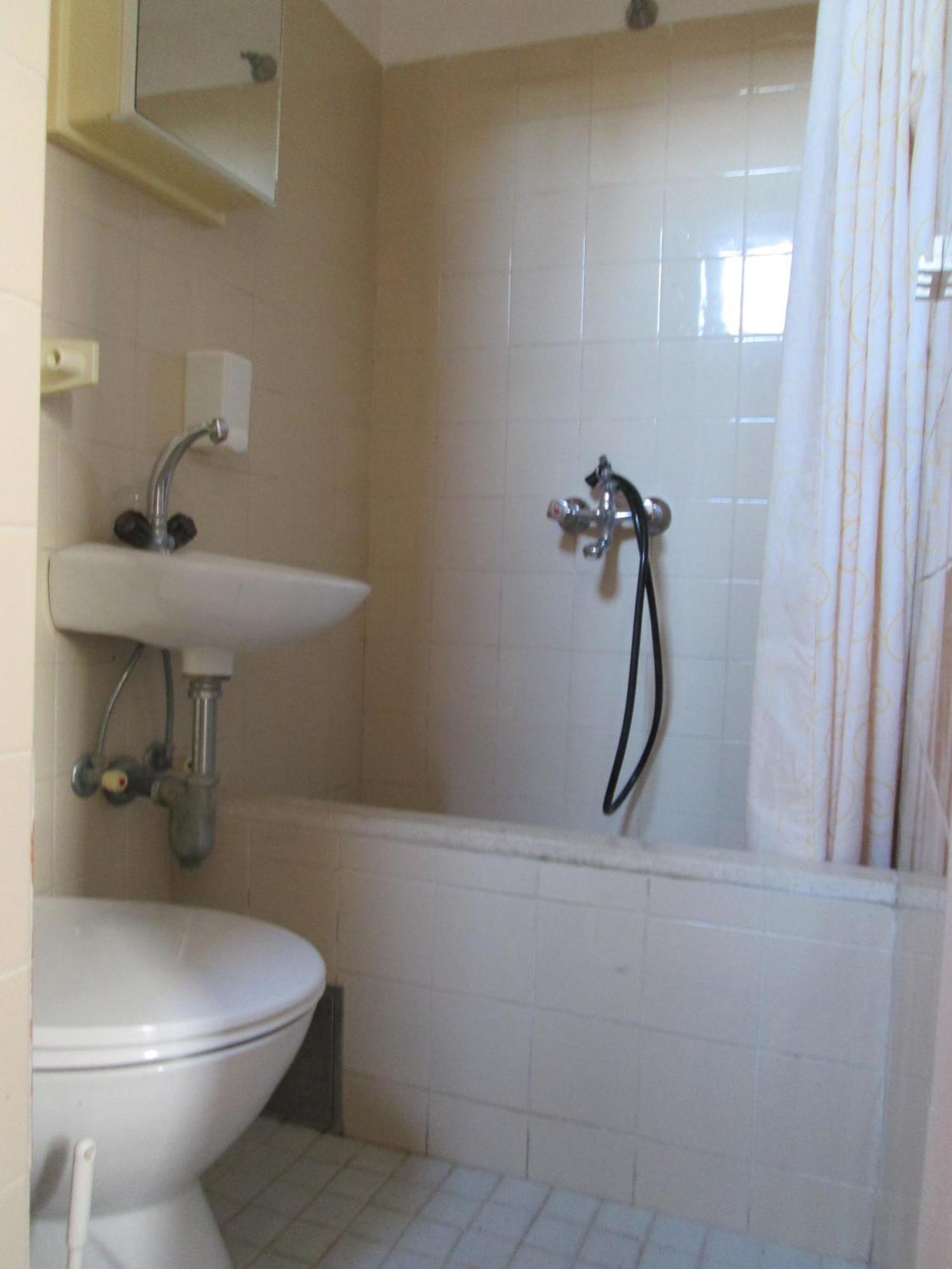Apartments Lima Lazaneo Jelsa  Ngoại thất bức ảnh