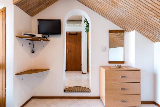 Apartments Lima Lazaneo Jelsa  Ngoại thất bức ảnh